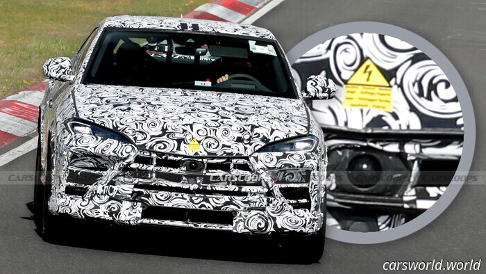 El Crossover De Lamborghini Podría Estar Ocultando Más Que Un Segundo Lavado De Cara | Carscoops